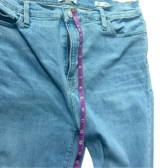 Frame Le Easy Flare Denim Jeans Light Wash Raw Hem Size 32 - Picture 6 of 10